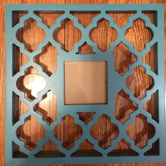 Picture frame - Picture 1 of 1